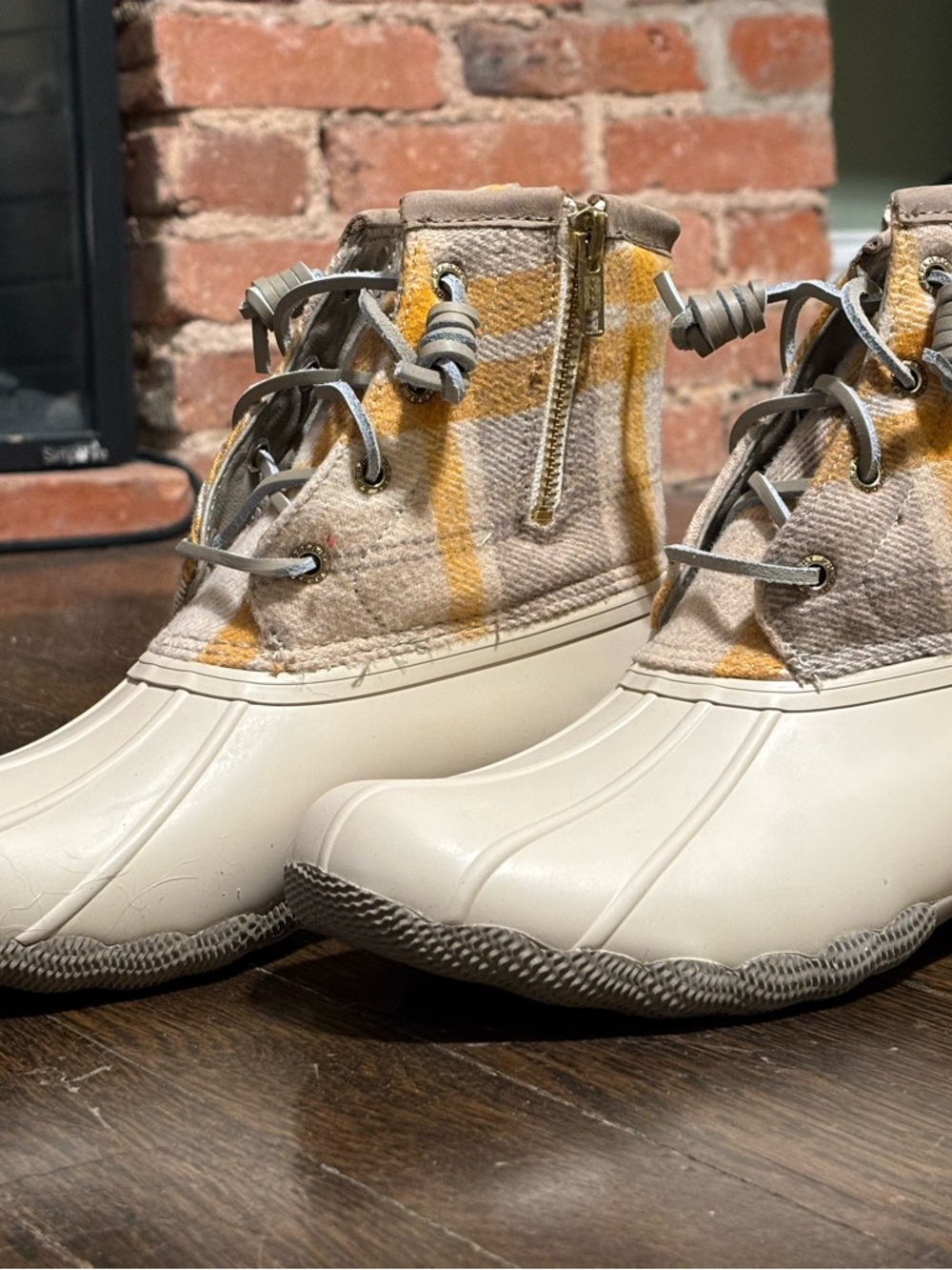 Sperry Top Sider Duck Boots with Yellow-Beige Plaid Upper